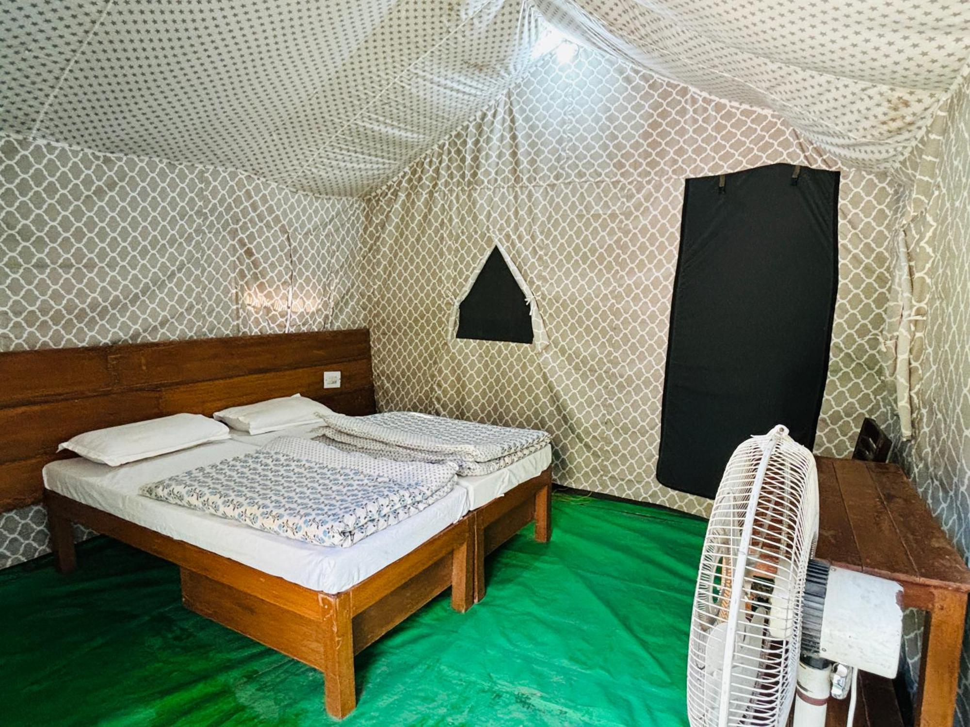 Hotel Camp High 5 Jayalgarh Dāngchura Exterior foto